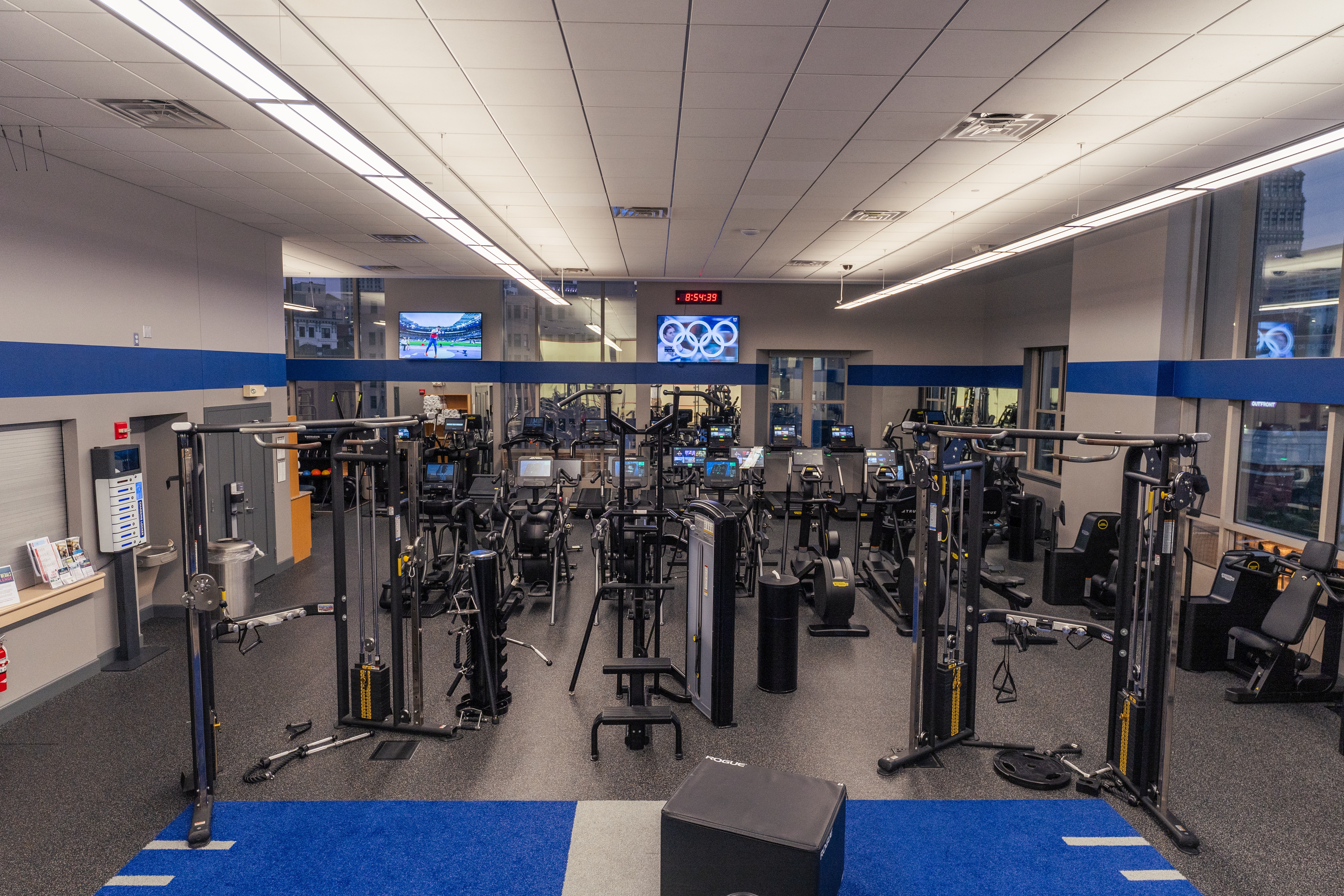 FitnessCenter_08-03-2024_-2